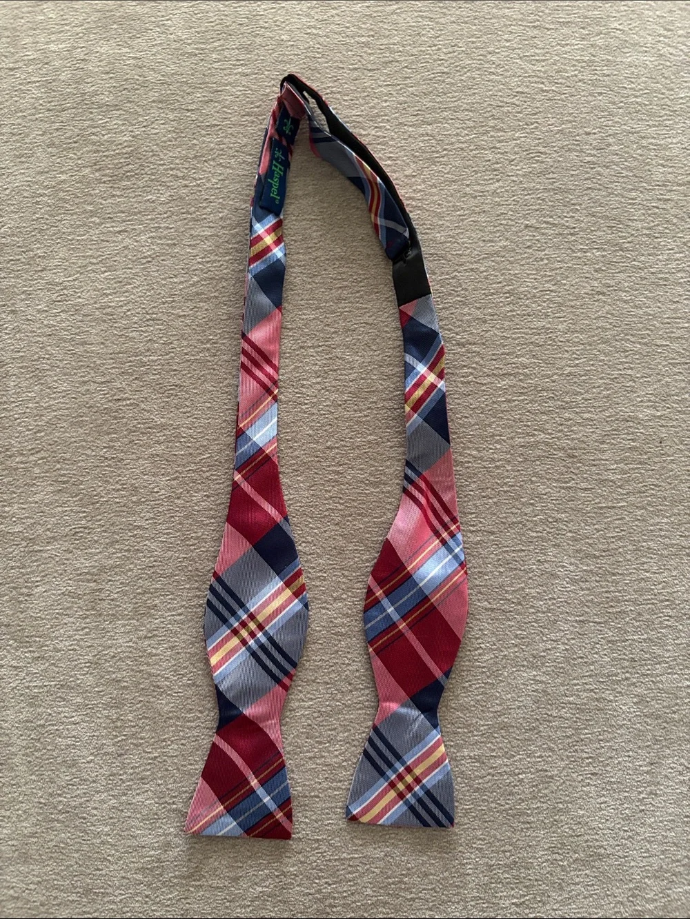 Haspel Plaid Bow Tie with Adjustable Self Tie EUC